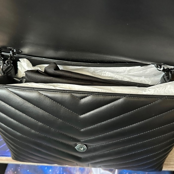 Saint Laurent YSL Monogram Large Quilted Shoulder Bag - Picture 7 of 10